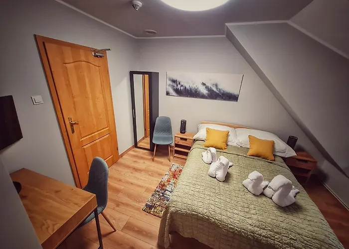 Stolarnia 酒店 皮拉