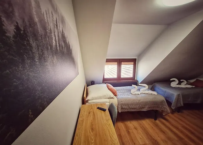 Stolarnia 酒店 皮拉